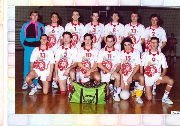 squadre_90-94_frame_0007